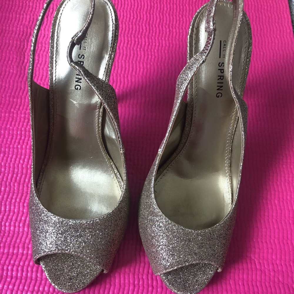Call it Spring! glitter blush heels - Picture 2 of 6